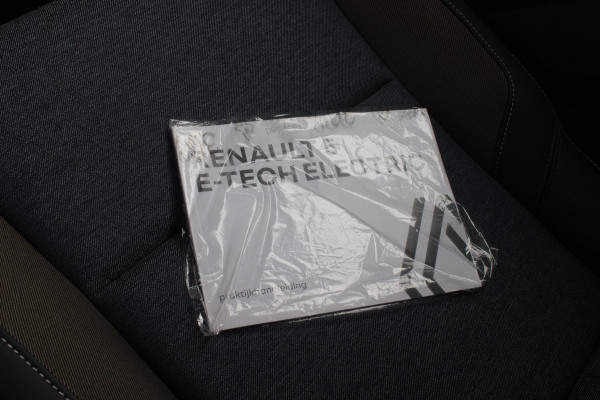 Renault 5 COMFORT RANGE TECHNO 150PK 52 kWh *NIEUWE AUTO!* | PACK WINTER TECHNO: (ELEKTRISCH VERWARMBARE VOORSTOELEN, ELEKTRISCH VERWARMBAAR STUURWIEL, BESTUUDERSSTOEL MET ELEKTRSCH VERSTELBARE LENDESTEUN, IN HOOGTE VERSTELBARE PASSAGIERSSTOEL) | LICHTMETALEN VELGEN 18" | ADAPTIVE CRUISE CONTROL | FULL LED KOPLAMPEN MET FRANSE VLAG | ELEKTRTISCH INKLABARE EN VERWARMBARE BUITENSPIEGELS | ACHTERUITRIJ CAMERA | SFEER VERLICHTING | GOOGLE MAPS NAVIGATIE | DRAADLOZE TELEFOONLADER | PRIVACY GLASS | 100KW SNELLAAD FUNCTIE | DRAADLOZE APPLE CARPLAY/ANDROID AUTO | DAB+ RADIO | SFEER VERL
