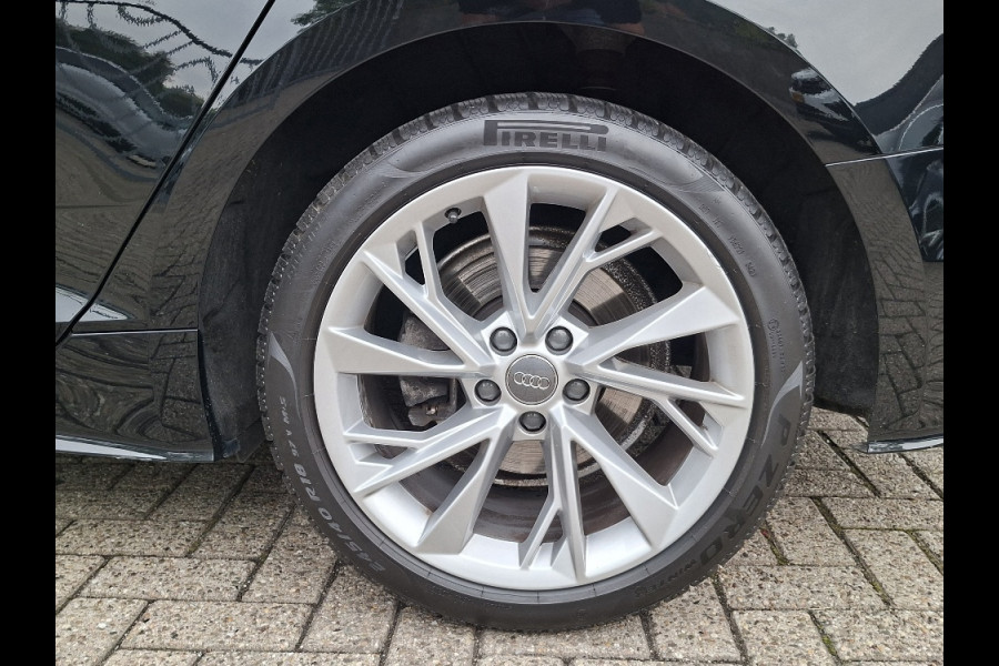 Audi A5 Sportback 40 TFSI Business Edition * Navigatiesysteem * AUTOMAAT * Elektrische kofferklep *