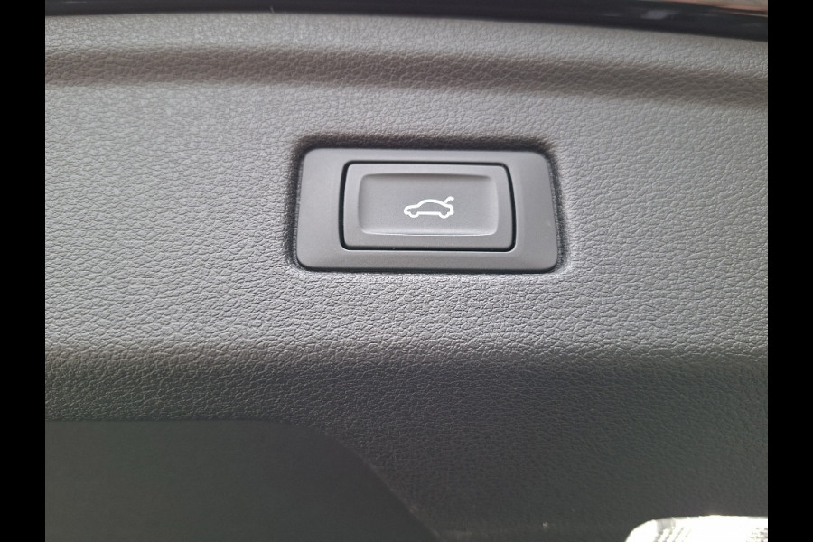 Audi A5 Sportback 40 TFSI Business Edition * Navigatiesysteem * AUTOMAAT * Elektrische kofferklep *