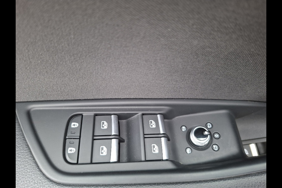 Audi A5 Sportback 40 TFSI Business Edition * Navigatiesysteem * AUTOMAAT * Elektrische kofferklep *
