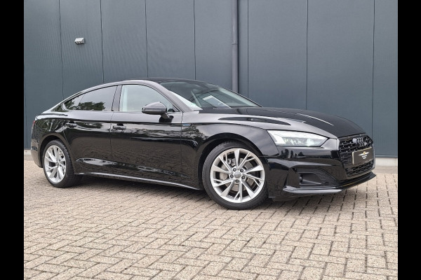 Audi A5 Sportback 40 TFSI Business Edition * Navigatiesysteem * AUTOMAAT * Elektrische kofferklep *