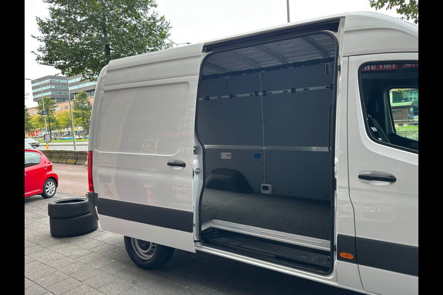 Mercedes-Benz Sprinter 317 1.9 CDI L2H2 Automaat Navi Camera Carplay
