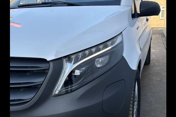 Mercedes-Benz eVito Tourer 129 90kWh 204PK Personenvervoer L2 370km WLTP 92.2% (SOH) 7 Stoelen Elektrische Schuifdeur LED Lichtmetalen velgen 17inch Snelladen Climate Control Cruise Control