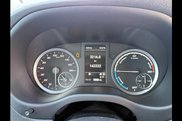 Mercedes-Benz eVito Tourer 129 90kWh 204PK Personenvervoer L2 370km WLTP 92.2% (SOH) 7 Stoelen Elektrische Schuifdeur LED Lichtmetalen velgen 17inch Snelladen Climate Control Cruise Control