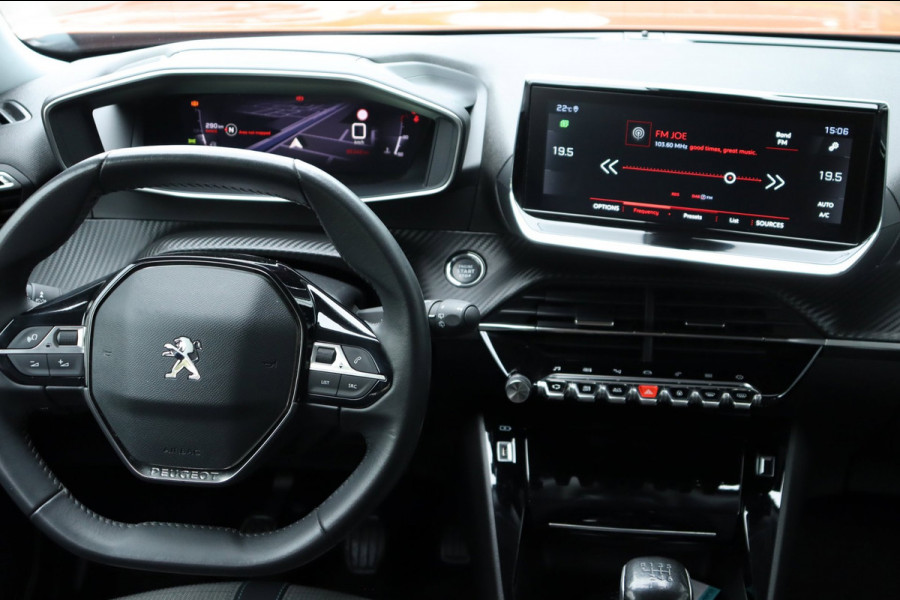 Peugeot 2008 1.2 Turbo PT Allure Pack Org.NL 3D-dashboard h.leer camera