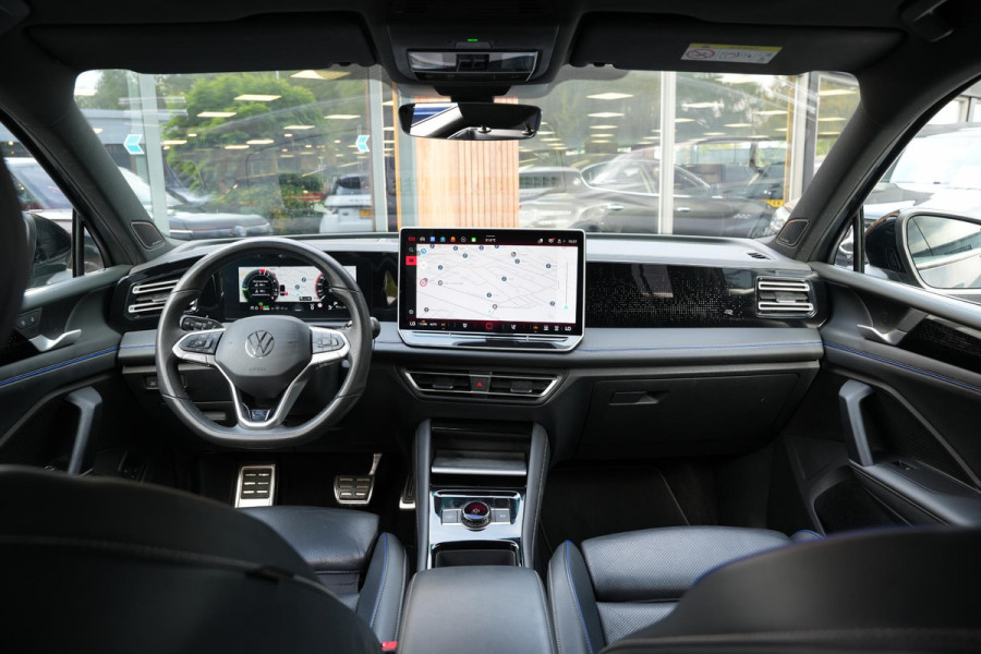 Volkswagen Tiguan 1.5 eHybrid R-Line Business Pano Leer Massage NL auto