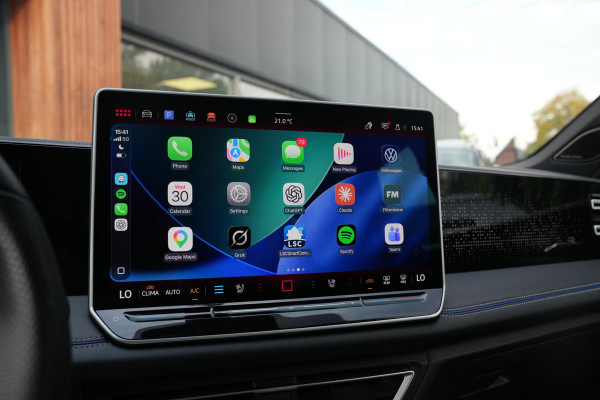 Volkswagen Tiguan 1.5 eHybrid R-Line Business Pano Leer Massage NL auto
