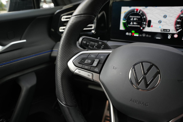 Volkswagen Tiguan 1.5 eHybrid R-Line Business Pano Leer Massage NL auto