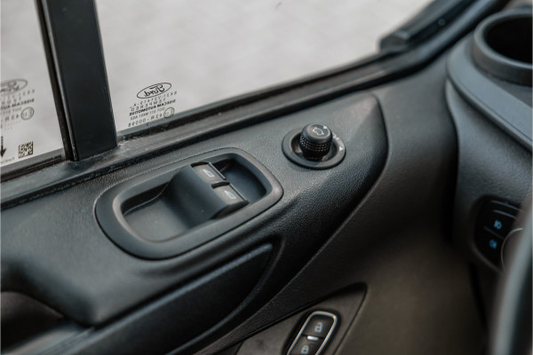 Ford Transit Custom 300 2.0 TDCI | Automaat | Raptor Edition | L+R Schuifdeur | CarPlay | Camera | Navigatie | Stoelverwarming | Trekhaak | Nieuwe APK