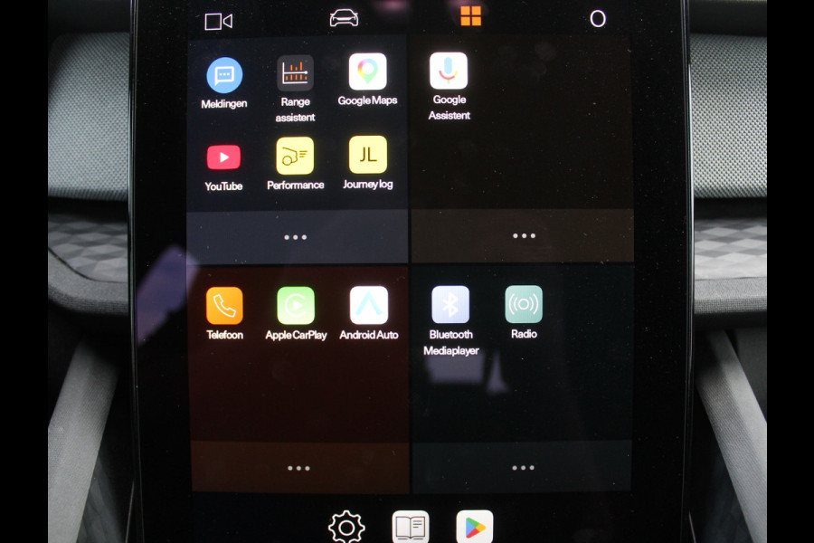 Polestar 2 Standard Range Single Motor 69 kWh PILOTPACK | CARPLAY | 360CAMERA | ADAPCRUISE | WEGKLAPTRHAAK | LMV19 | CLIMATE | STOELVERW |