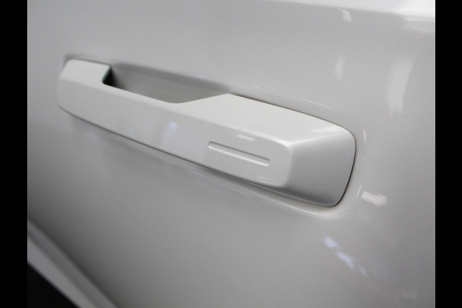 Polestar 2 Standard Range Single Motor 69 kWh PILOTPACK | CARPLAY | 360CAMERA | ADAPCRUISE | WEGKLAPTRHAAK | LMV19 | CLIMATE | STOELVERW |