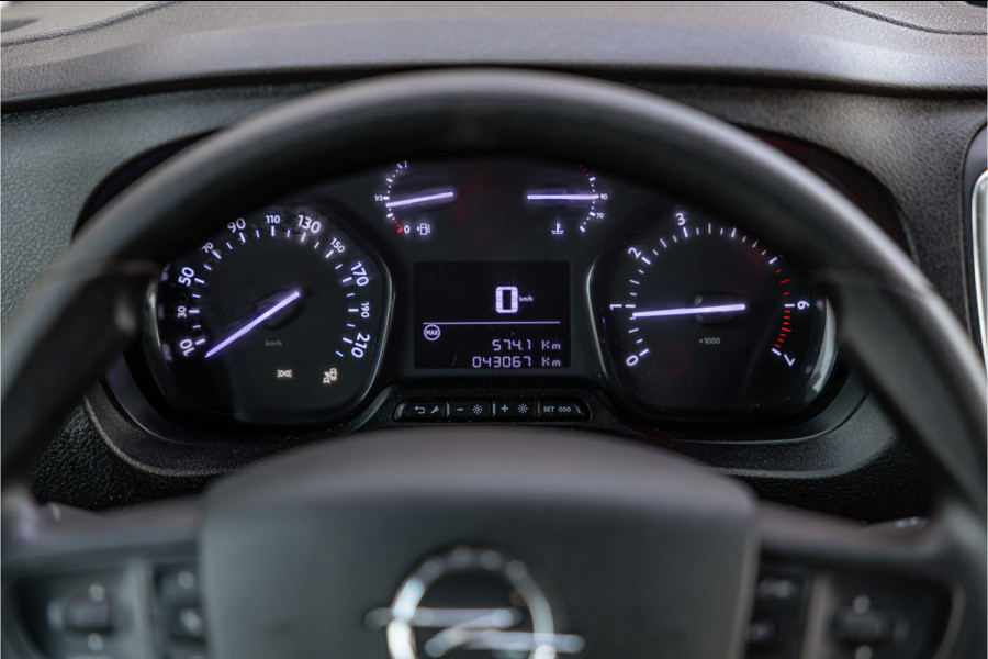 Opel Vivaro 2.0 CDTI L3H1 DC | Dubbel cabine | CarPlay | Navigatie | MF Stuur | Cruise control | 5-Zitter | PDC V+A | Nieuwe APK