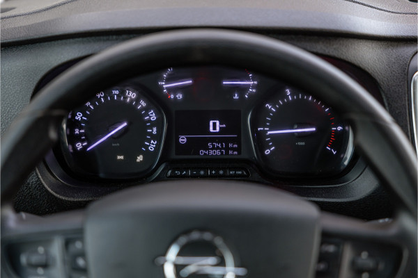 Opel Vivaro 2.0 CDTI L3H1 DC | Dubbel cabine | CarPlay | Navigatie | MF Stuur | Cruise control | 5-Zitter | PDC V+A | Nieuwe APK