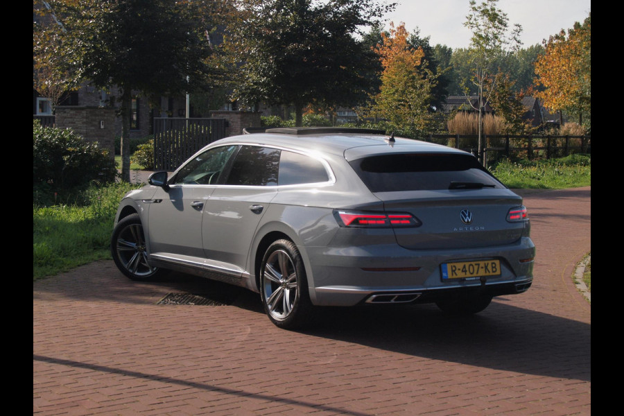 Volkswagen Arteon Shooting Brake 1.4 TSI eHybrid R-Line Business+ | Panoramadak | Trekhaak | Camera | Apple Carplay | Sfeerverlichting |