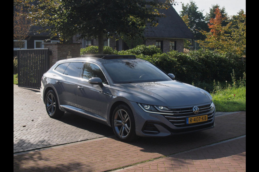 Volkswagen Arteon Shooting Brake 1.4 TSI eHybrid R-Line Business+ | Panoramadak | Trekhaak | Camera | Apple Carplay | Sfeerverlichting |