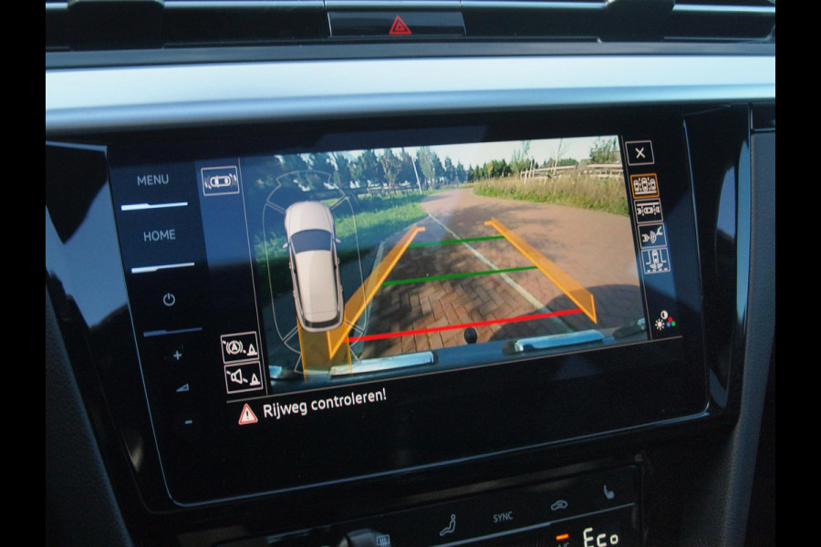 Volkswagen Arteon Shooting Brake 1.4 TSI eHybrid R-Line Business+ | Panoramadak | Trekhaak | Camera | Apple Carplay | Sfeerverlichting |