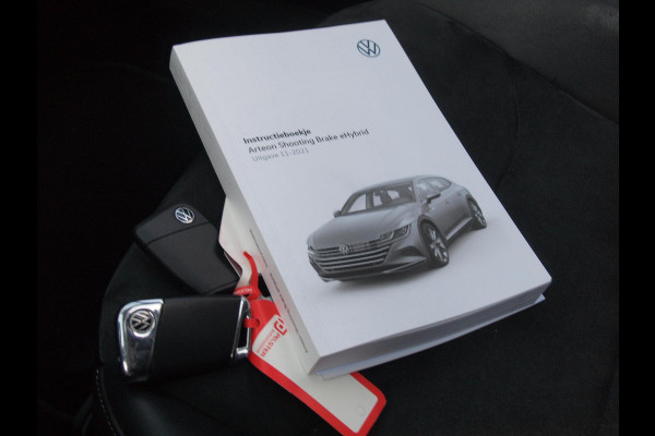 Volkswagen Arteon Shooting Brake 1.4 TSI eHybrid R-Line Business+ | Panoramadak | Trekhaak | Camera | Apple Carplay | Sfeerverlichting |
