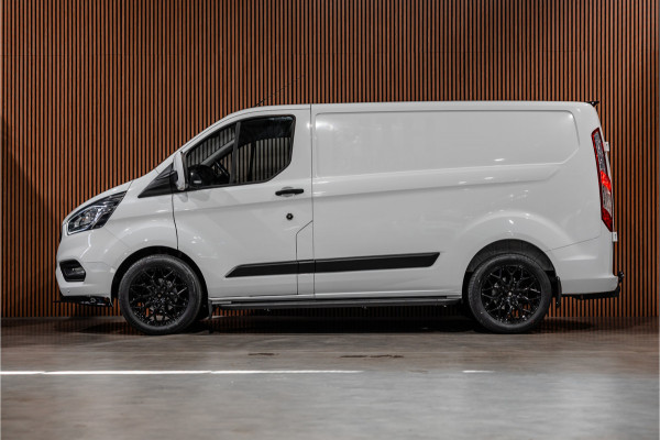 Ford Transit Custom 300 2.0 TDCI | Raptor Edition | CarPlay | Camera | Stoelverwarming | Trekhaak | Stoelverwarming | Airco | 3-Zitter | Nieuwe APK