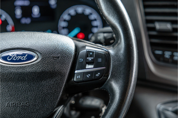 Ford Transit Custom 300 2.0 TDCI | Raptor Edition | CarPlay | Camera | Stoelverwarming | Trekhaak | Stoelverwarming | Airco | 3-Zitter | Nieuwe APK