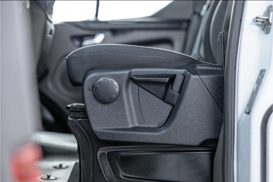 Ford Transit Custom 300 2.0 TDCI | Raptor Edition | CarPlay | Camera | Stoelverwarming | Trekhaak | Stoelverwarming | Airco | 3-Zitter | Nieuwe APK