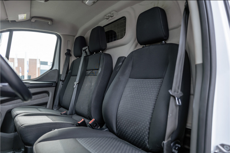Ford Transit Custom 300 2.0 TDCI | Raptor Edition | CarPlay | Camera | Stoelverwarming | Trekhaak | Stoelverwarming | Airco | 3-Zitter | Nieuwe APK