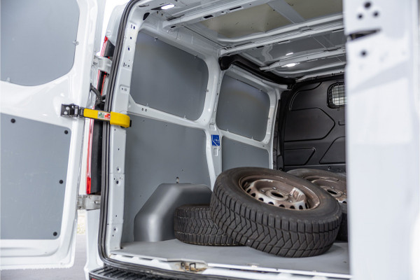 Ford Transit Custom 300 2.0 TDCI | Raptor Edition | CarPlay | Camera | Stoelverwarming | Trekhaak | Stoelverwarming | Airco | 3-Zitter | Nieuwe APK