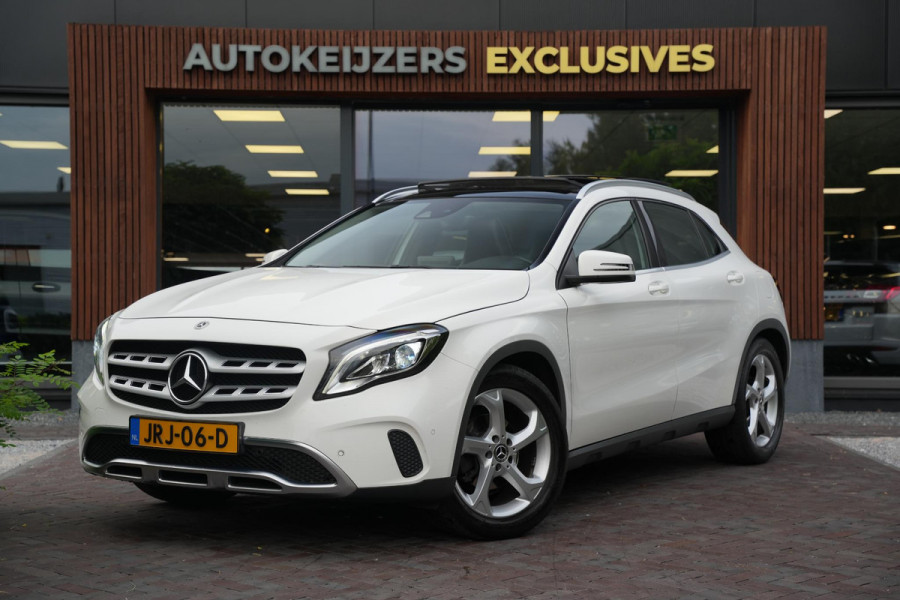 Mercedes-Benz GLA 180 Business Solution Pano Led