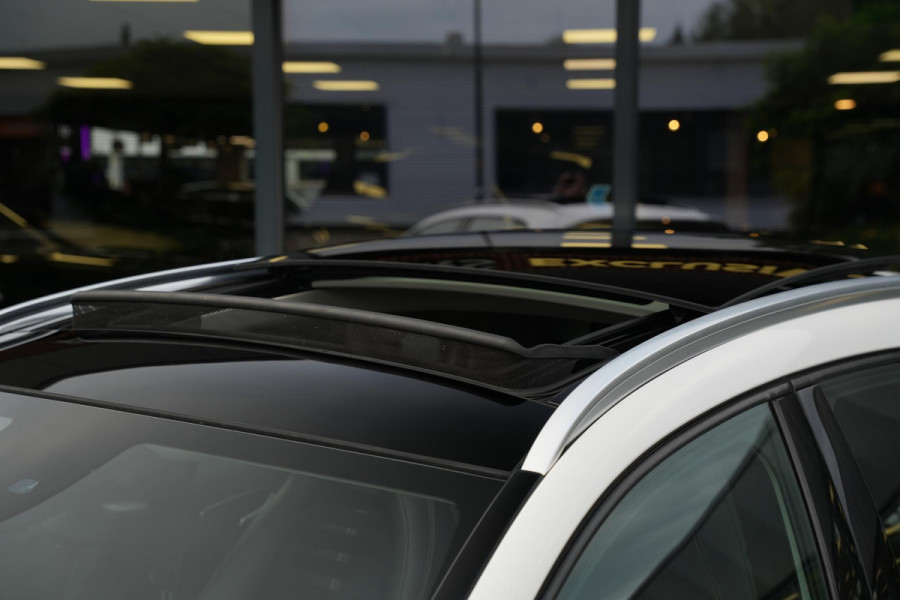 Mercedes-Benz GLA 180 Business Solution Pano Led