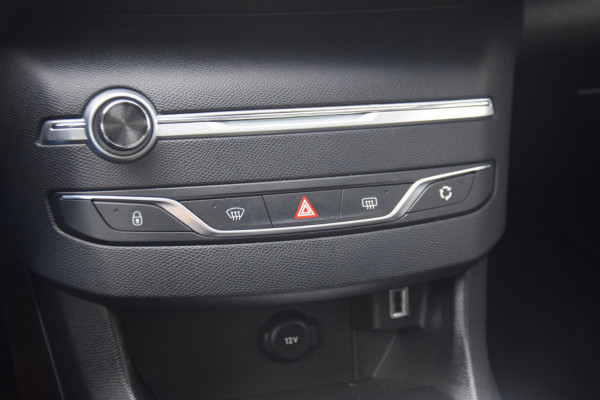 Peugeot 308 SW 1.2 PureTech Blue Lease Executive DB RIEM RECENT VERNIEUWD/PANORAMADAK/DEALER ONDERHOUDEN