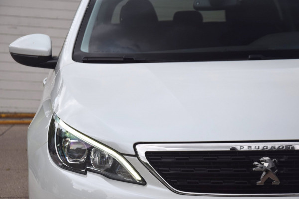 Peugeot 308 SW 1.2 PureTech Blue Lease Executive DB RIEM RECENT VERNIEUWD/PANORAMADAK/DEALER ONDERHOUDEN