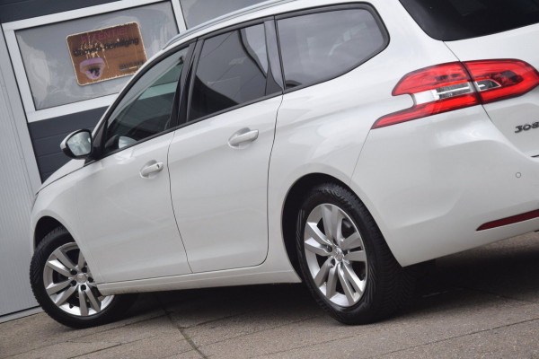 Peugeot 308 SW 1.2 PureTech Blue Lease Executive DB RIEM RECENT VERNIEUWD/PANORAMADAK/DEALER ONDERHOUDEN