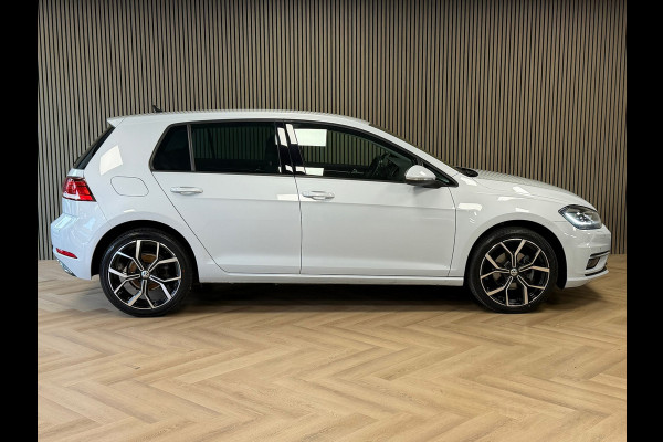 Volkswagen Golf 1.5 TSI Highline 150PK DSG NAVIGATIE LED ACC PDC V+A MASSAGESTOELEN