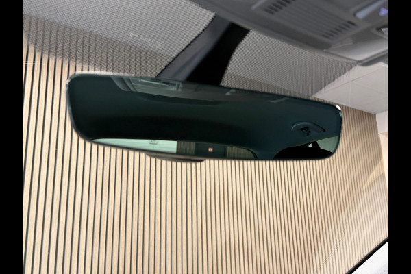 Volkswagen Golf 1.5 TSI Highline 150PK DSG NAVIGATIE LED ACC PDC V+A MASSAGESTOELEN