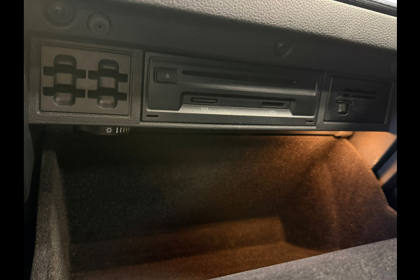 Volkswagen Golf 1.5 TSI Highline 150PK DSG NAVIGATIE LED ACC PDC V+A MASSAGESTOELEN