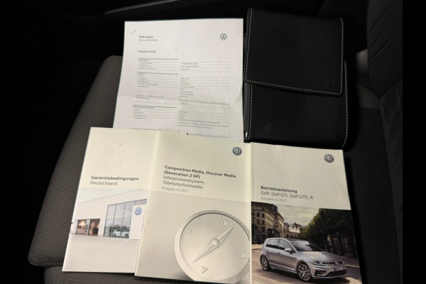 Volkswagen Golf 1.5 TSI Highline 150PK DSG NAVIGATIE LED ACC PDC V+A MASSAGESTOELEN