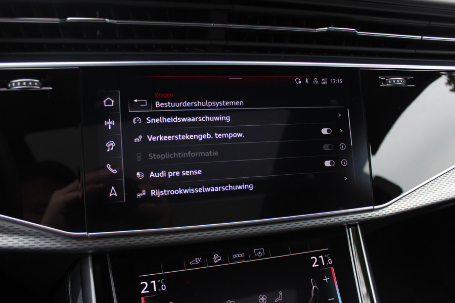 Audi Q8 60 TFSI e quattro Pro Line S Competition / Trekhaak / Panoramadak / Camera / RS Seats / 23'' / B&O / Matrix LED / Keyless / Ambiance / Stoelverwarming 4x / Dodehoek / DAB / ACC