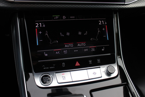 Audi Q8 60 TFSI e quattro Pro Line S Competition / Trekhaak / Panoramadak / Camera / RS Seats / 23'' / B&O / Matrix LED / Keyless / Ambiance / Stoelverwarming 4x / Dodehoek / DAB / ACC