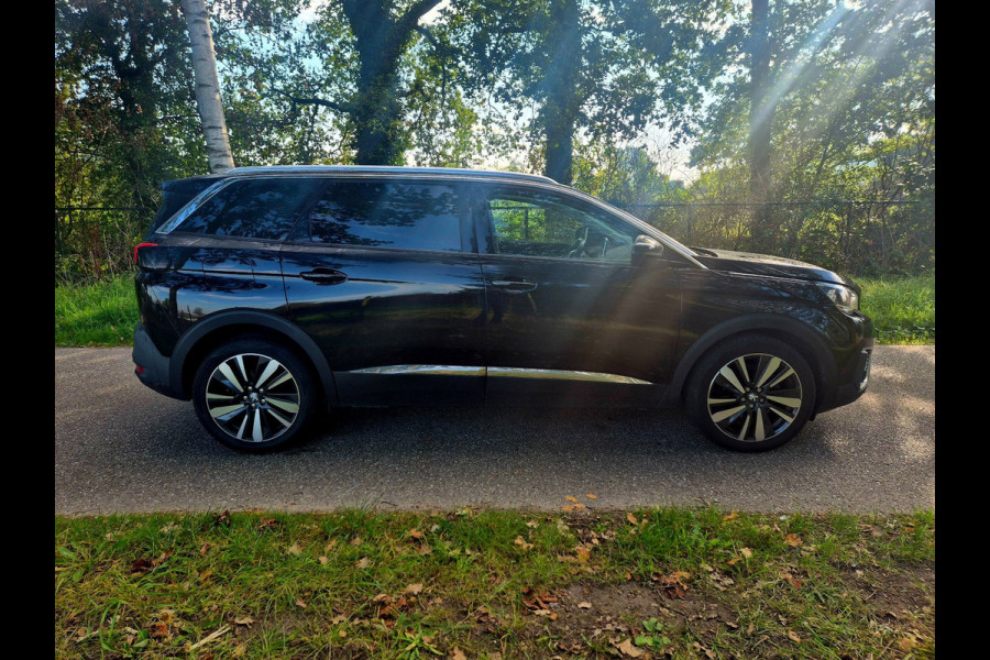 Peugeot 5008 1.2 PureTech Allure 7 prs camera