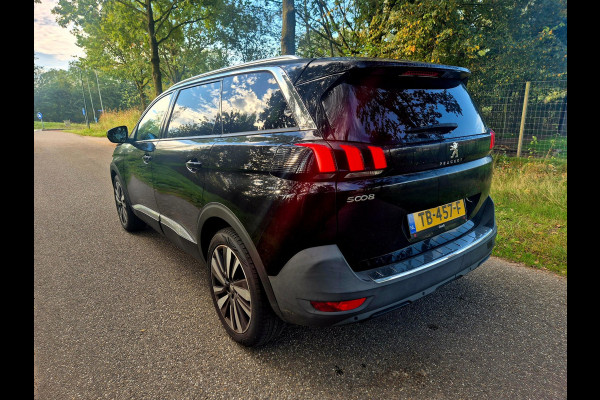 Peugeot 5008 1.2 PureTech Allure 7 prs camera