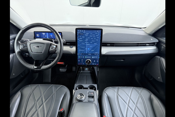 Ford Mustang Mach-E RWD 75kWh SOH 95% Adap.Cruise B&O®-Hifi Leder+Memory Trekhaak Stoel+Stuurverwarming Elek.Stoelen Navi Pdc Keyless Android Auto Apple Carplay Elek.Achterklep Lmv 18" DAB Bluetooth Led 1e Eigenaar Dealeronderhouden Origineel Nederlandse Auto