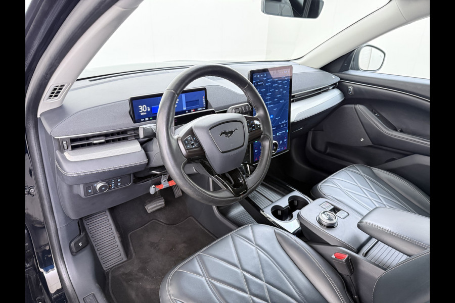 Ford Mustang Mach-E RWD 75kWh SOH 95% Adap.Cruise B&O®-Hifi Leder+Memory Trekhaak Stoel+Stuurverwarming Elek.Stoelen Navi Pdc Keyless Android Auto Apple Carplay Elek.Achterklep Lmv 18" DAB Bluetooth Led 1e Eigenaar Dealeronderhouden Origineel Nederlandse Auto