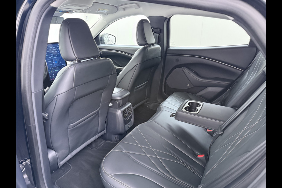 Ford Mustang Mach-E RWD 75kWh SOH 95% Adap.Cruise B&O®-Hifi Leder+Memory Trekhaak Stoel+Stuurverwarming Elek.Stoelen Navi Pdc Keyless Android Auto Apple Carplay Elek.Achterklep Lmv 18" DAB Bluetooth Led 1e Eigenaar Dealeronderhouden Origineel Nederlandse Auto