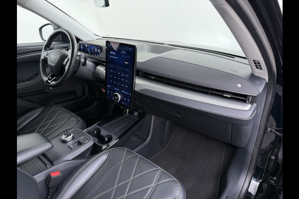 Ford Mustang Mach-E RWD 75kWh SOH 95% Adap.Cruise B&O®-Hifi Leder+Memory Trekhaak Stoel+Stuurverwarming Elek.Stoelen Navi Pdc Keyless Android Auto Apple Carplay Elek.Achterklep Lmv 18" DAB Bluetooth Led 1e Eigenaar Dealeronderhouden Origineel Nederlandse Auto