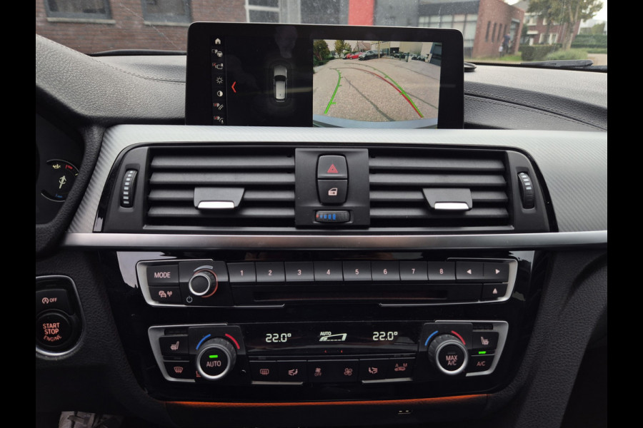 BMW 3 Serie Touring M Sport High Executive Panorama Trekhaak Apple CarPlay 6WB virtual dash NAP NL