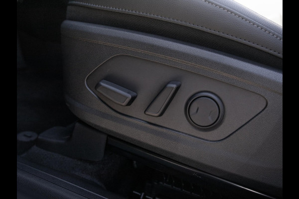 Kia Sorento 1.6 T-GDi Plug-in Hybrid 4WD DynamicPlusLine 7p | Actieprijs* | Navi. | Clima. | Adapt. Cruise. | Stoel&Stuur Verwarming | Dodehoekassistentie | Bose Sound System