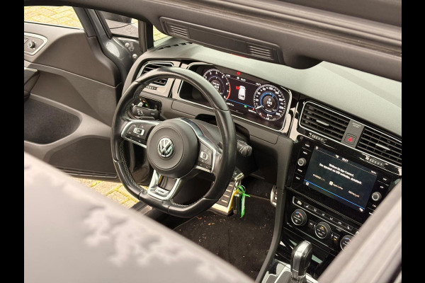 Volkswagen Golf Variant 1.5 TSI Highline Business 2x R-Line | PANO | NL-Auto | Goed onderH | TrekH | Add cruise | StoelverW | Etc