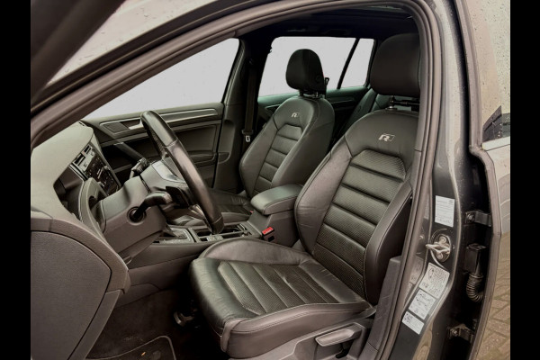 Volkswagen Golf Variant 1.5 TSI Highline Business 2x R-Line | PANO | NL-Auto | Goed onderH | TrekH | Add cruise | StoelverW | Etc