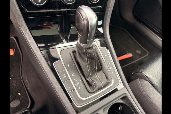 Volkswagen Golf Variant 1.5 TSI Highline Business 2x R-Line | PANO | NL-Auto | Goed onderH | TrekH | Add cruise | StoelverW | Etc