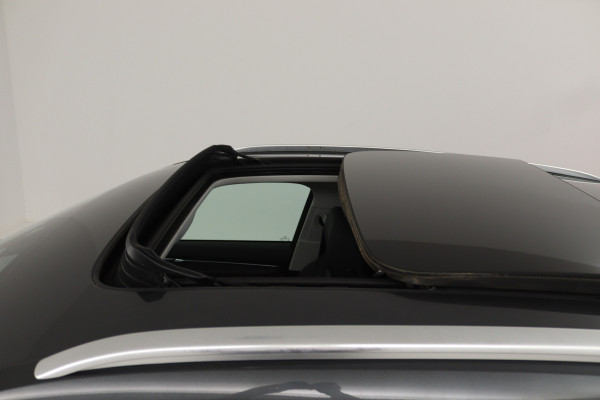 Audi Q3 35 TFSI Pro Line S (PANORAMADAK, TREKHAAK, STOELVERWARMING, CAMERA)