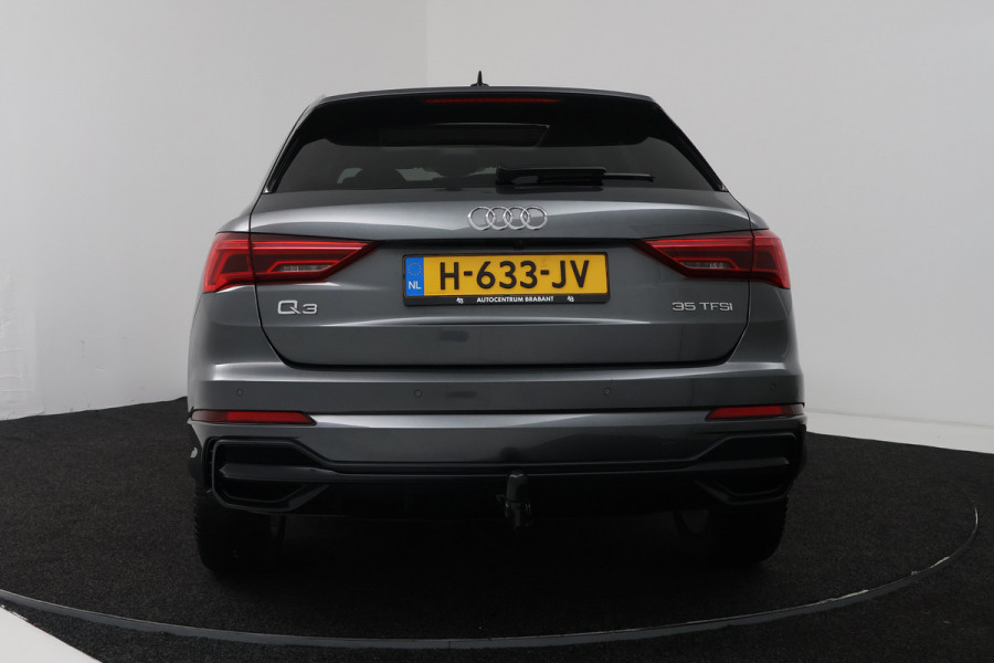 Audi Q3 35 TFSI Pro Line S (PANORAMADAK, TREKHAAK, STOELVERWARMING, CAMERA)
